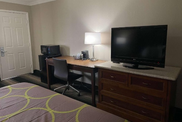 Super 8 de Wyndham Junction City image 14